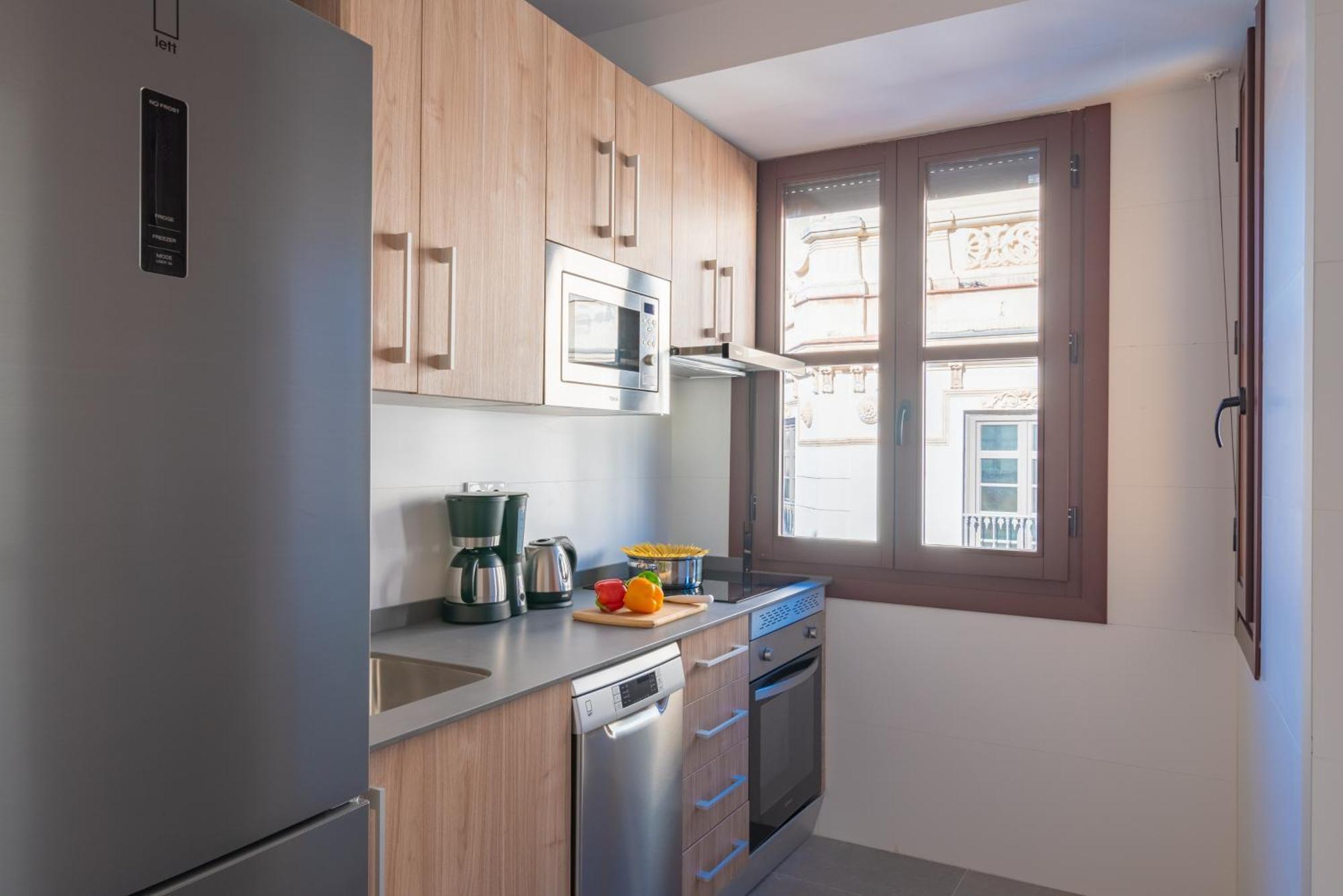 Feelathome Atarazanas Apartments Malaga Luaran gambar