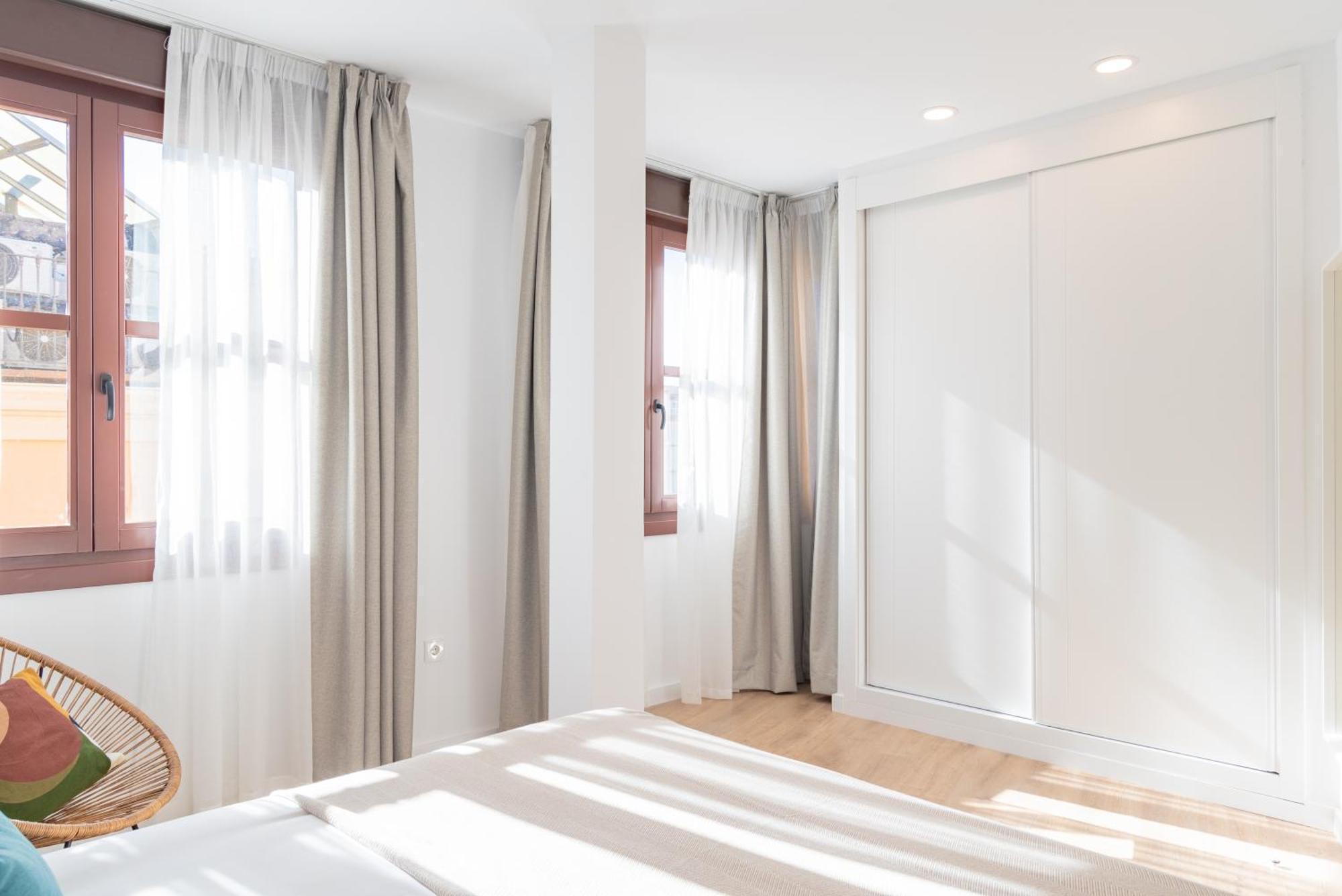 Feelathome Atarazanas Apartments Malaga Luaran gambar