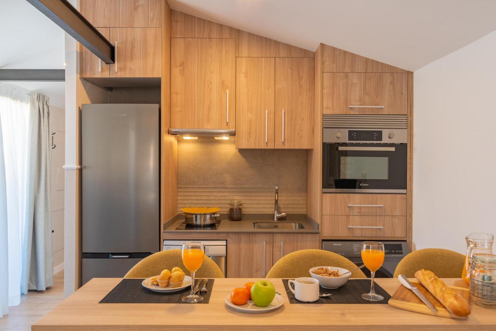 Feelathome Atarazanas Apartments Malaga Luaran gambar