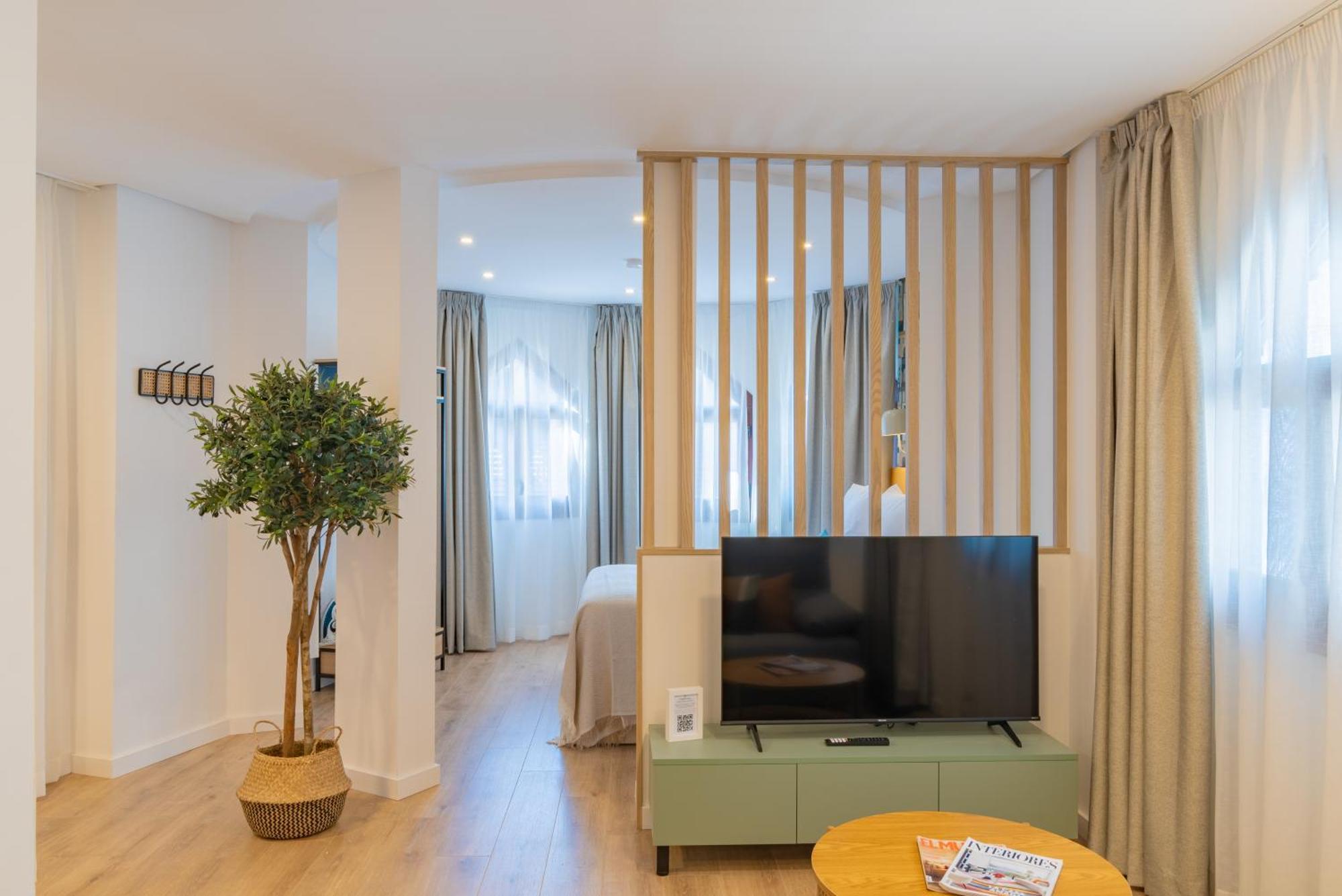 Feelathome Atarazanas Apartments Malaga Luaran gambar