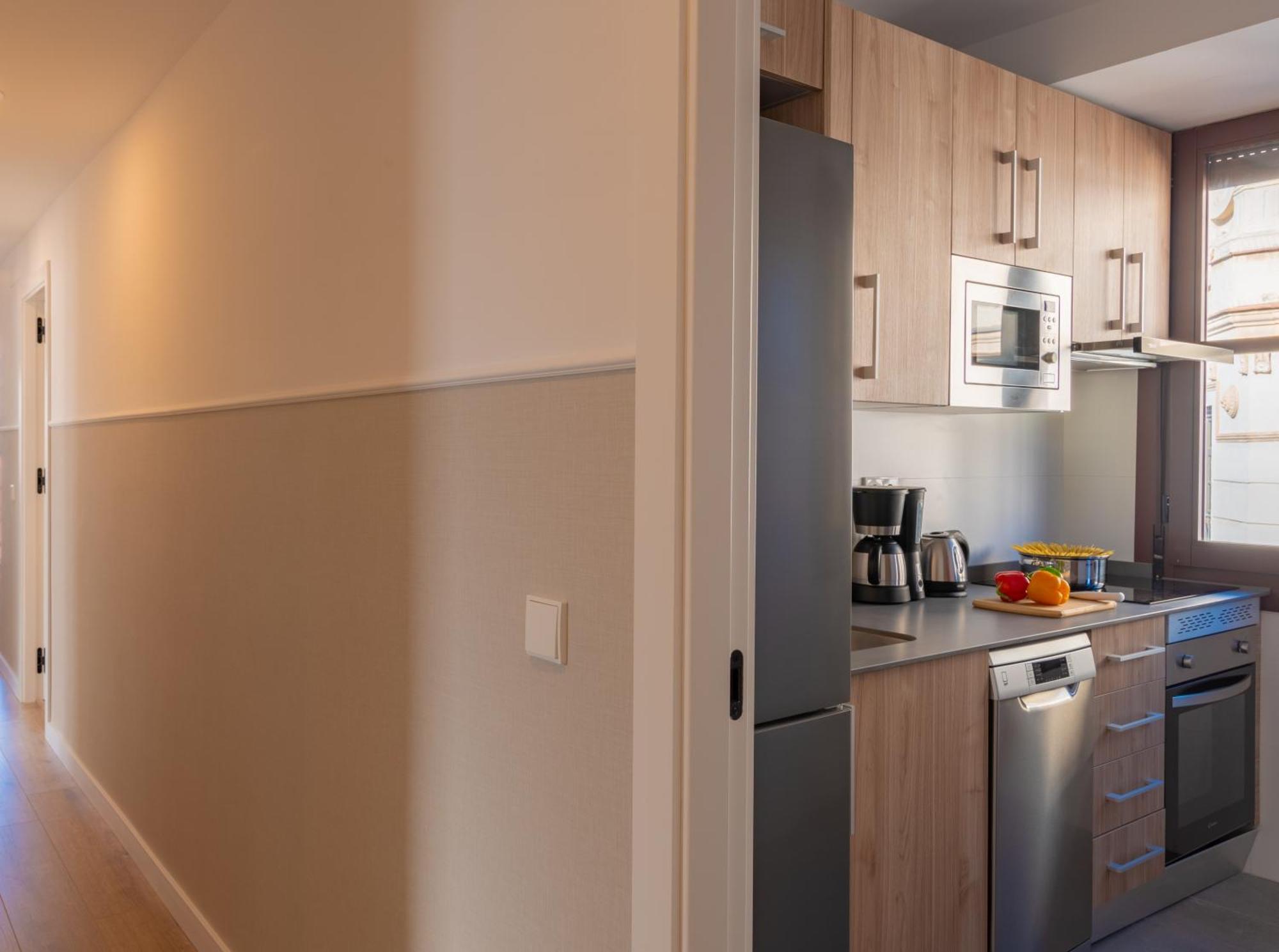 Feelathome Atarazanas Apartments Malaga Luaran gambar